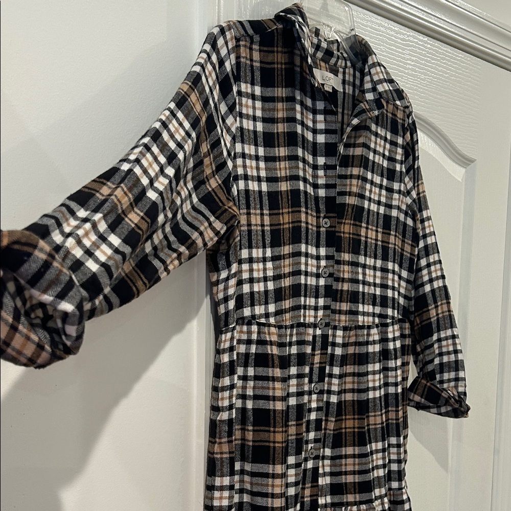 LOFT Black and Tan Checkered Blouse - Picture 3 of 5